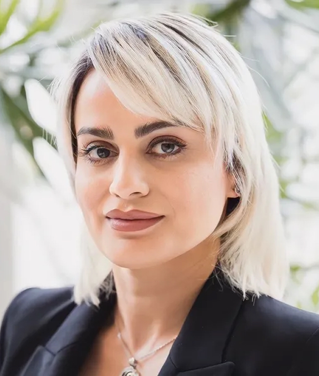 Dr. Audrey Lakani